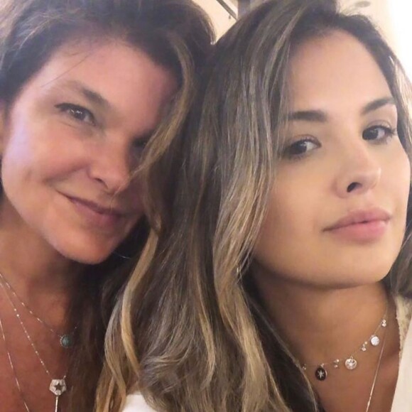 'Tenho muito orgulho da mulher que você se tornou: guerreira, determinada, mãe maravilhosa, linda por dentro e por fora e com caráter admirável', disse Cristiana Oliveira