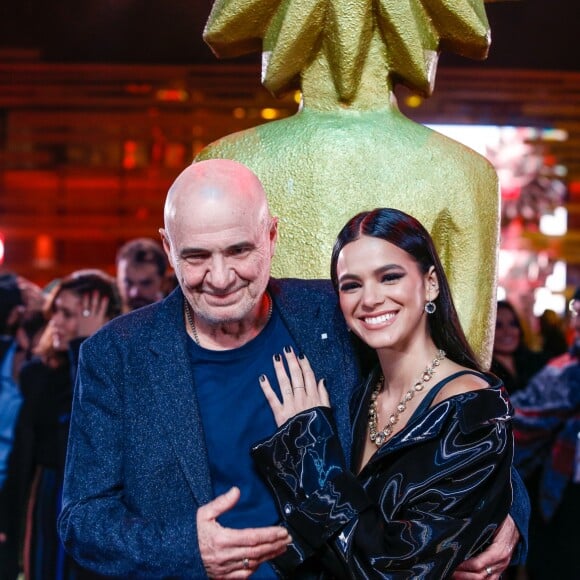 Bruna Marquezine celebra estreia de filme no Festival de Cinema de Gramado ao lado do diretor nesta segunda-feira, dia 19 de agosto de 2019