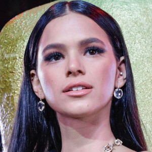 Bruna Marquezine se emociona ao fazer discurso sobre estreia no cinema nesta segunda-feira, dia 19 de agosto de 2019