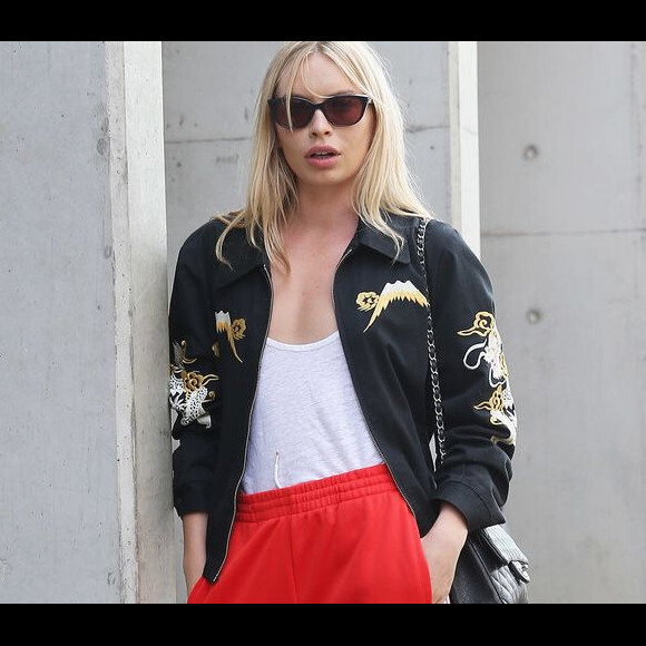 Bomber jacket mais sequinhas são apostas da temporada