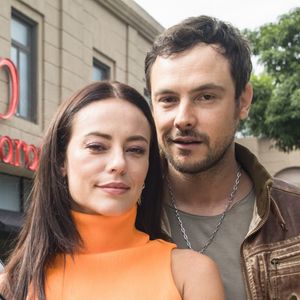 Vivi (Paolla Oliveira) e Chiclete (Sergio Guizé) voltam a namorar na novela 'A Dona do Pedaço'