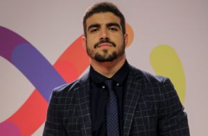 Caio Castro reage após capotar carro: 'Inteiro e feliz'. Veja vídeo do acidente!