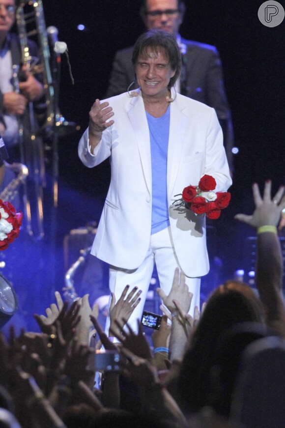 Roberto Carlos conquistou o primeiro lugar em 11 países da América Latina com o EP em espanhol "Ese Tipo Soy Yo" (Esse cara sou eu), lançado também no Brasil