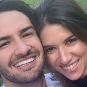 Rebeca Abravanel exibe foto rara com Alexandre Pato no casamento publicada nesta quinta-feira, dia 29 de agosto de 2019