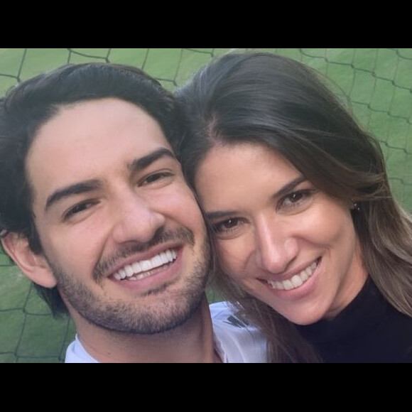 Rebeca Abravanel exibe foto rara com Alexandre Pato no casamento publicada nesta quinta-feira, dia 29 de agosto de 2019