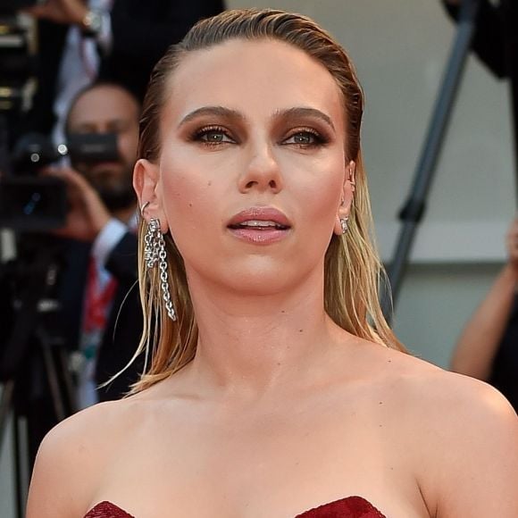 Inspire-se nos looks mais glamourosos dos primeiros dias do Festival de Veneza 2019!