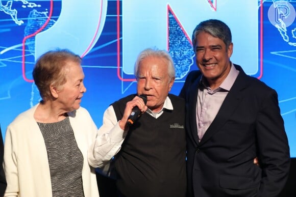 Willim Bonner fez agradecimento a Cid Moreira e Sergio Chapelin na festa dos 50 anos do 'Jornal Nacional': 'Mestres'