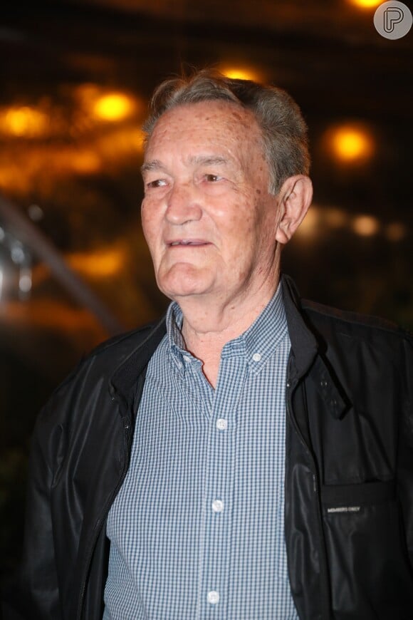 Leo Batista também compareceu à festa dos 50 anos do 'Jornal Nacional'