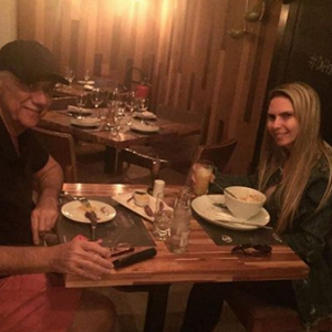 Viúva de Marcelo Rezende, Luciana Lacerda compartilhou fotos do jornalista, morto em 2017 vítima de câncer: 'Me mostrou o que eu não havia sentido o amor verdadeiro!'