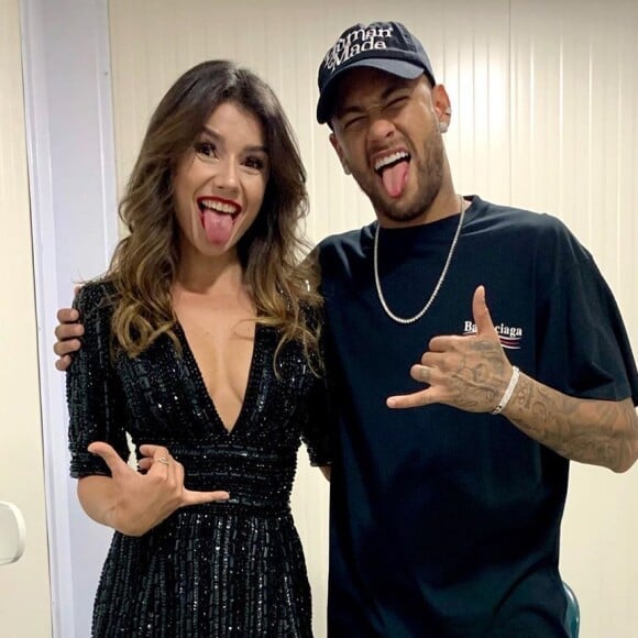 'Meu Bradley Copper', disse Paula Fernandes em reencontro com o amigo Neymar