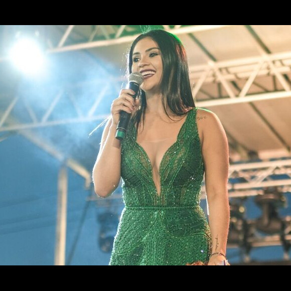 Mileide Mihaile usou vestido em protesto contra queimadas na Amazônia