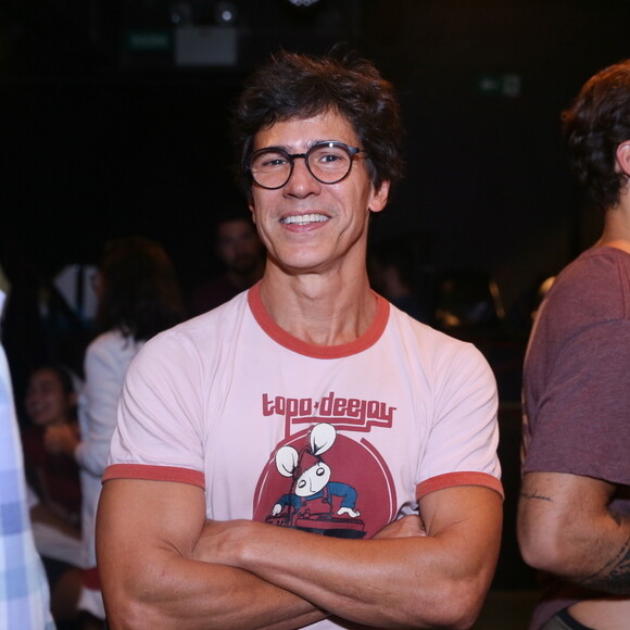 Leonardo Brício também conferiu a estreia da peça 'Carta a um Jovem Ator'