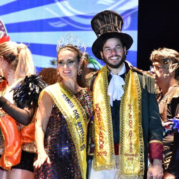 A apresentadora Fátima Bernardes foi homenageada ao completar 57 anos nesta semana