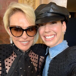 Ana Maria Braga investe em look Balmain com transparência