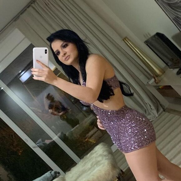 Maraisa elogia modelito sexy: 'Eu amei mesmo esse look'