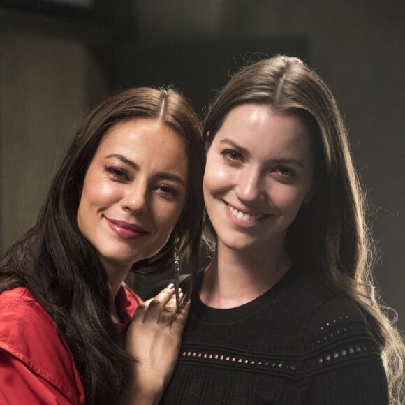 Fabiana (Nathalia Dill) e Vivi (Paolla Oliveira) descobrirão que são da mesma família que Maria da Paz (Juliana Paes) na novela 'A Dona do Pedaço'