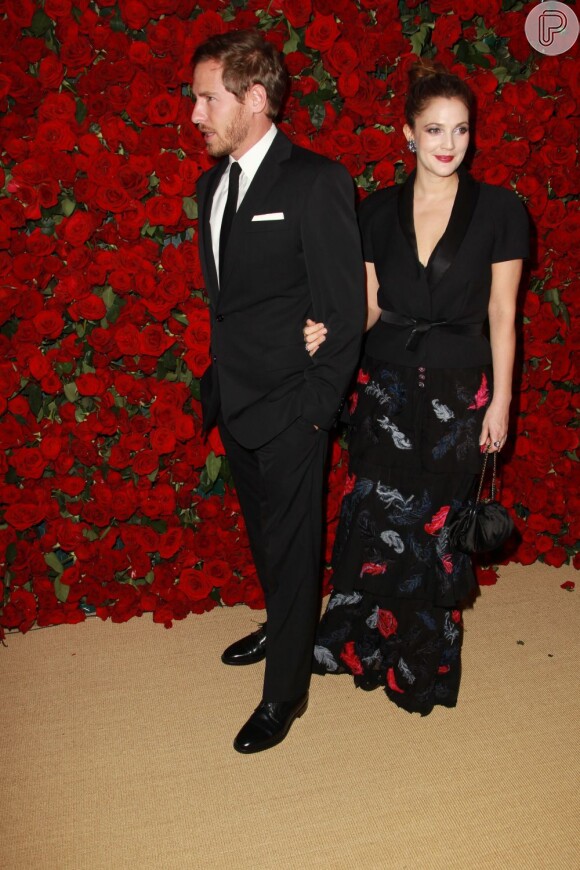 Drew Barrymore e o marido vão ao tributo anual ao cinema, em Nova Iorque, em novembro de 2011