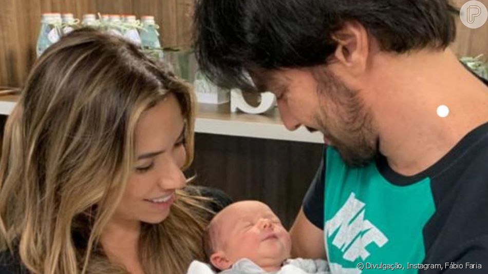 Patricia Abravanel é homenageada por marido, Fábio Faria, com vídeo em aniversário de 42 anos Patricia Abravanel é homenageada por marido, Fábio Faria, com vídeo em aniversário de 42 anos