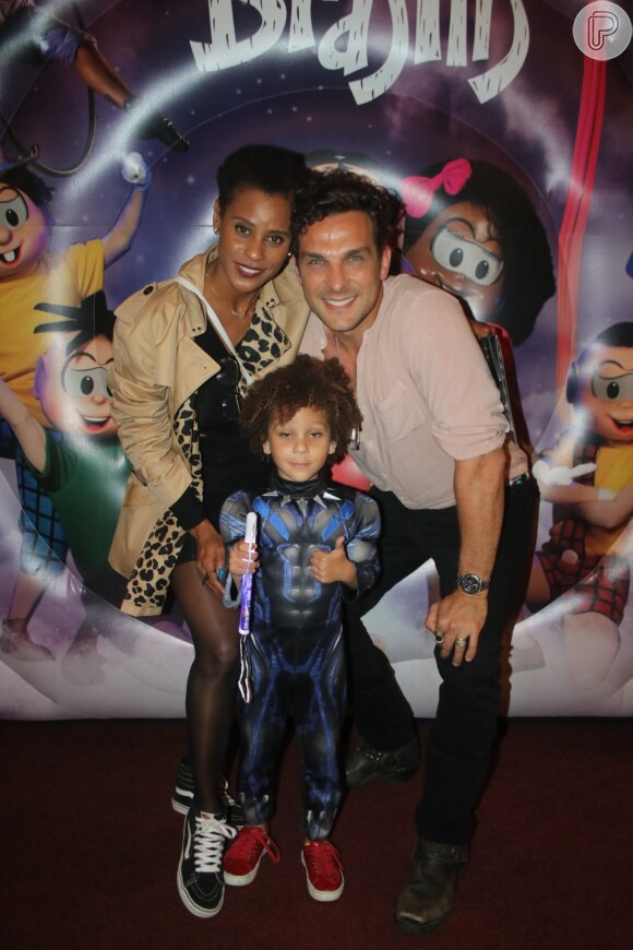 Igor Rickli foi com a mulher e filho assistir  ao espetáculo 'Turma da Mônica Brasilis', no teatro Bradesco, nesta quinta-feira, 10 de outubro de 2019