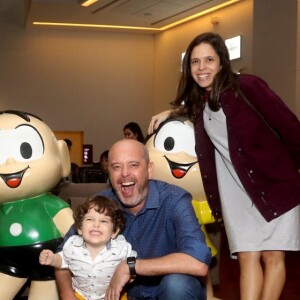 Alex Escobar também foi com o filho conferir o espetáculo 'Turma da Mônica Brasilis', no teatro Bradesco, nesta quinta-feira, 10 de outubro de 2019