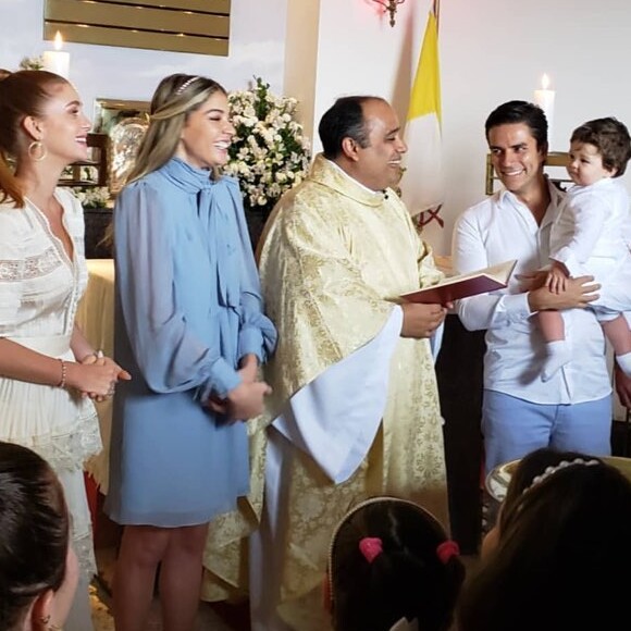 Batizado do filho de Luma Costa contou com a presença de Marina Ruy Barbosa