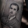 Bruno Gagliasso usou foto do avô Manoel para fazer uma tatuagem e realismo impressionou fãs: 'Impecável!'