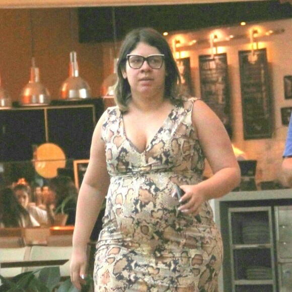Grávida, Marília Mendonça não tem problemas em falar sobre as mudanças do corpo