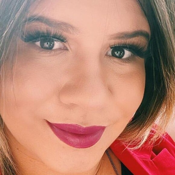 Marília Mendonça mostrou o crescimento de sua barriga de grávida neste sábado, 9 de novembro de 2019, em seu Instagram