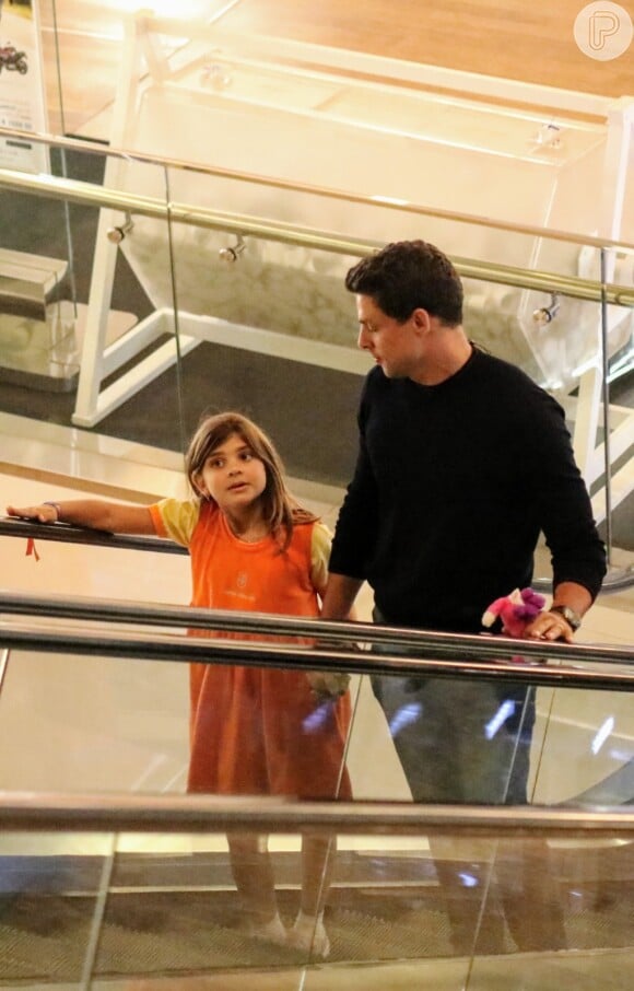 Cauã Reymond é pai de Sofia, de 7 anos, fruto da relação com Grazi Massafera