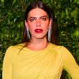 Mariana Goldfarb completa look com bolsa Chanel o leilão beneficente Brazil Foundation 2019