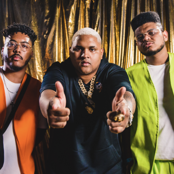 Kevin o Chris fala sobre seus looks nos palcos e em clipes: 'Ajudam a representar quem eu sou nas roupas'