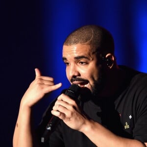 Drake gravou uma versão com Kevin O Chris da música 'Ela É Do Tipo'