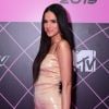 Bruna Marquezine surgiu com cabelo ultralongo no prêmio MTV Miaw 2019