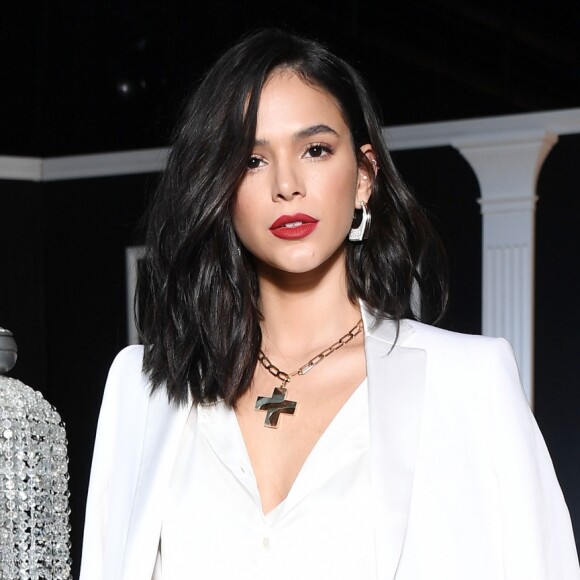 Bruna Marquezine, embaixadora da marca no Brasil, foi uma das convidadas do desfile em Verona, na Itália, em outubro de 2019