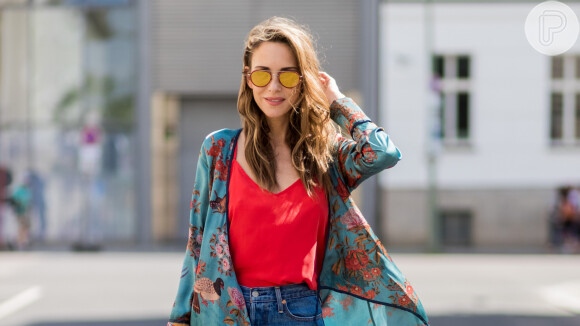 Moda no verão 2020: blusa ombro a ombro, bermuda jeans e mais peças que você vai querer usar (e repetir) nos looks da próxima estação. Veja fotos!