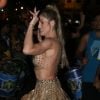 Lívia Andrade mostrou samba no pé durante ensaio de rua da Paraíso do Tuiuti para o carnaval 2020, nesta segunda-feira, 9 de dezembro de 2019