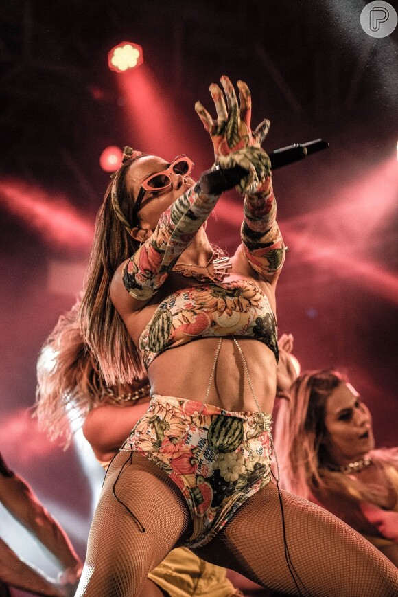 Anitta agitou o público do Festival Universo BH, em Minas Gerais, neste sábado, 14 de dezembro de 2019