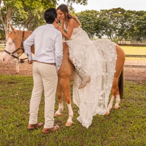 Cantor Sorocaba se casou com Biah Rodrigues no interior de São Paulo