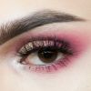 A maquiagem de 2019 foi marcada por tons de rosa em todo o rosto, sobretudo como sombra