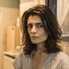 Leila (Arieta Corrêa) denuncia o assassinato de Magno (Juliano Cazarré) para separá-lo de Betina (Isis Valverde) na novela 'Amor de Mãe'