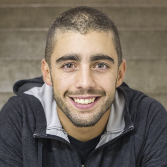 Pedro Scooby rebateu crítica de seguidora que concordou com o fato dele ser pai ausente