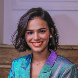 Bruna Marquezine teve um 2019 agitado, embora longe da TV. Atriz tomou as rédeas da carreira e reforçou seu posicionamento na web