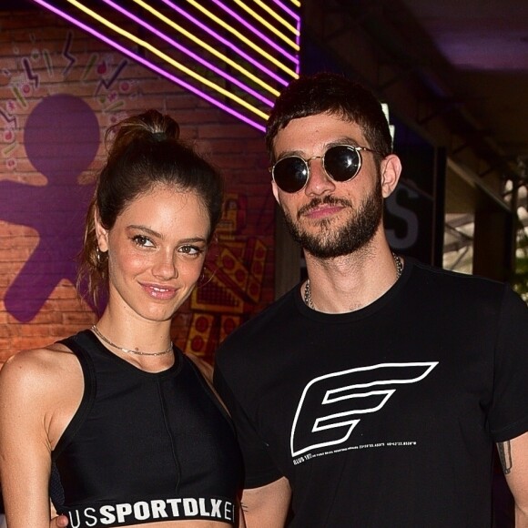 Chay Suede e Laura Neiva estão juntos desde 2014, mas se separaram em 2016 e 2018