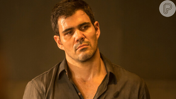 Magno (Juliano Cazarré) é preso acusa de envolvimento na morte de Genilson na novela 'Amor de Mãe'