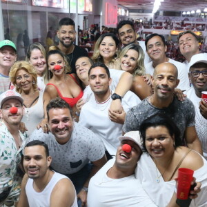 Viviane Araujo cai no samba em ensaio do Salgueiro com affair, Guilherme Militão, no Rio de Janeiro, neste sábado, 28 de dezembro de 2019