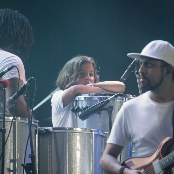 Filho mais velho de Ivete Sangalo e Daniel Cady, Marcelo participou do novo clipe da mãe, 'O Mundo Para'