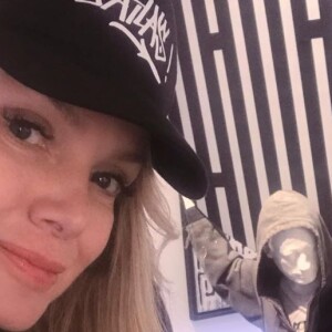 Eliana também se divertiu com o filho mais velho, Arthur, de 8 anos, na viagem de férias