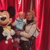 Eliana posou com Manuela e Mickey na Disneyland Paris: 'Primeira foto com Mickey'
 