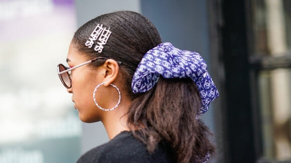 Penteado trendy: 5 formas fashionistas de usar presilha no cabelo nesse verão
