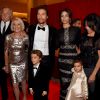Matthew McConaughey posa com os pais, Mary e James, os filhos Vida e Levi, a mulher, Camila Alves, e a sogra, Fátima Alves